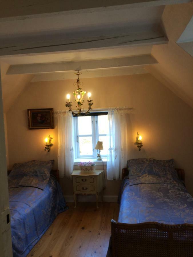 Pegasus Bed And Breakfast Helsinge Exterior photo